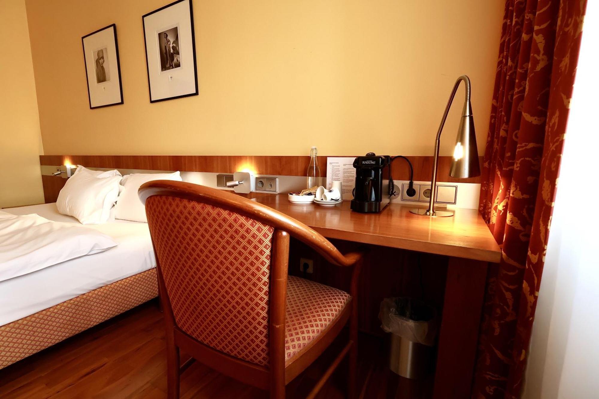 Hotel De La Poste エシュ＝シュル＝アルゼット エクステリア 写真