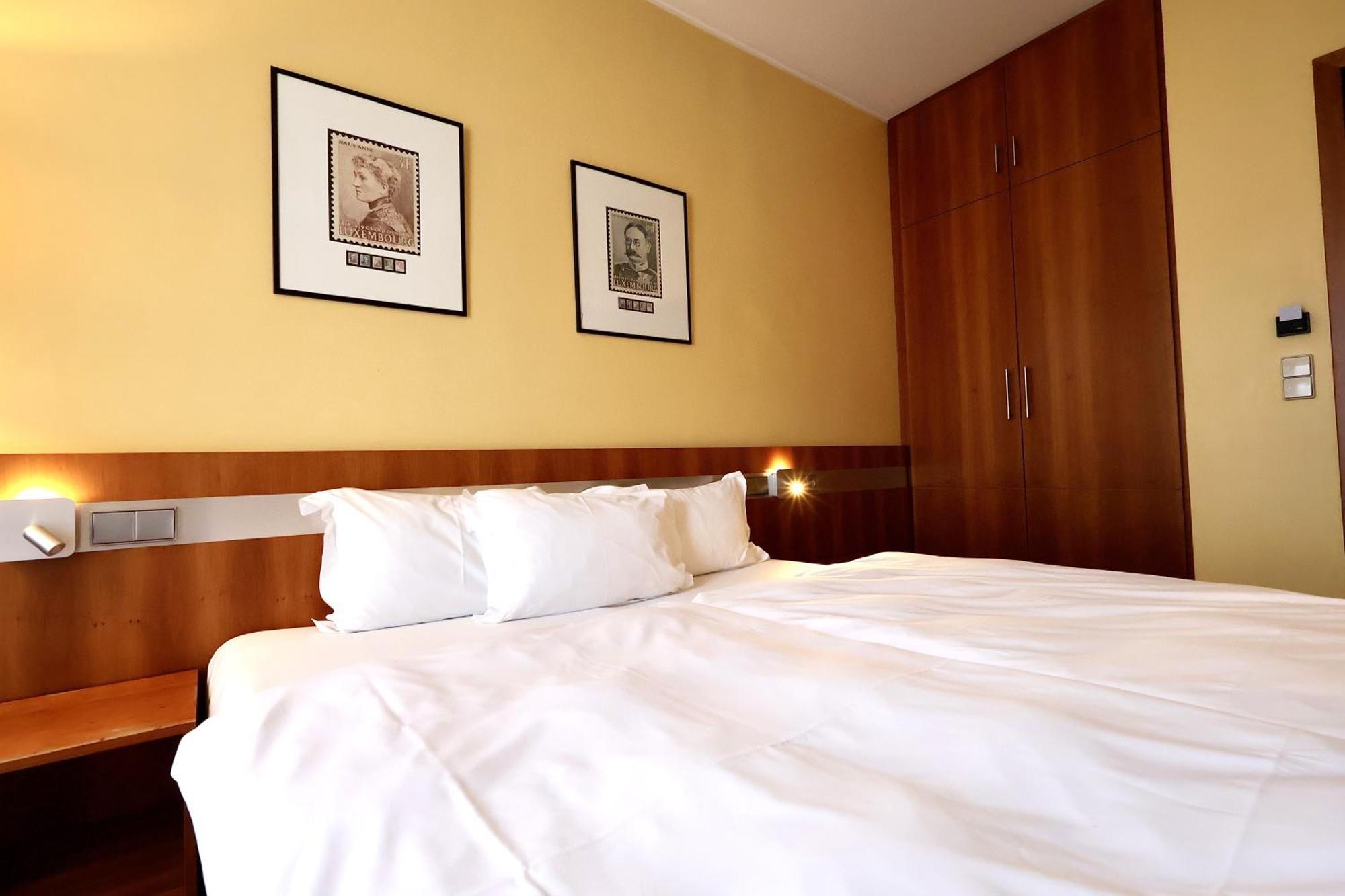 Hotel De La Poste エシュ＝シュル＝アルゼット エクステリア 写真